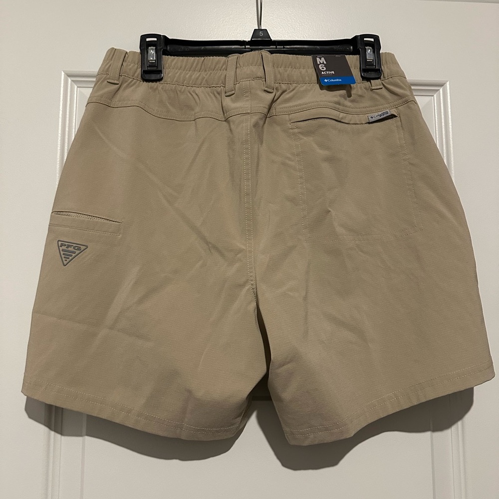 NWT Columbia Men's Khaki Flat Front Shorts - Picture 3 of 8